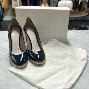 Chloe' Vernice Black Patent Leather and Snake Print Accent Chunky Heel Size 38